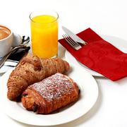 Desayuno con bollería Barra de Sandó