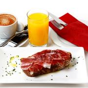 Desayuno Ibérico Barra de Sandó Hotel