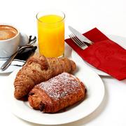 Desayuno con bollería Barra de Sandó